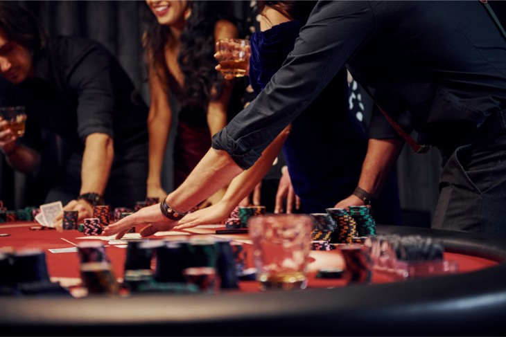 Czy warto korzystać z kasyn online